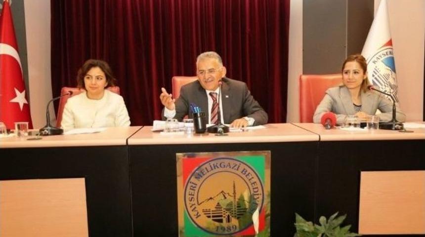 Melikgazi Belediyesi Meclis Toplantısında Darbe Girişimini Kınadı