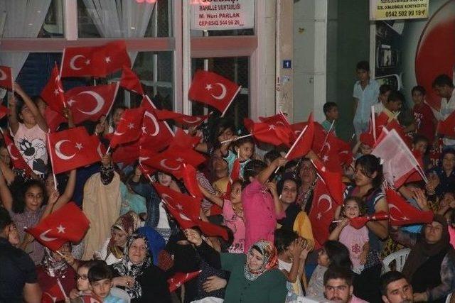 Şanlıurfa Merkez Ve İlçelerinde Demokrasi Nöbetleri Devam Ediyor