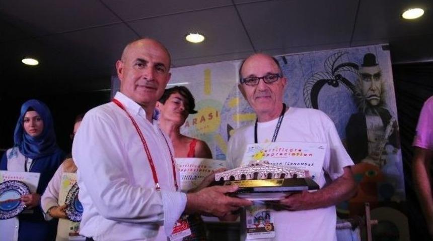 B&uuml;y&uuml;k&ccedil;ekmece Festivali 3. G&uuml;n&uuml;nde Sergilerle Devam Ediyor