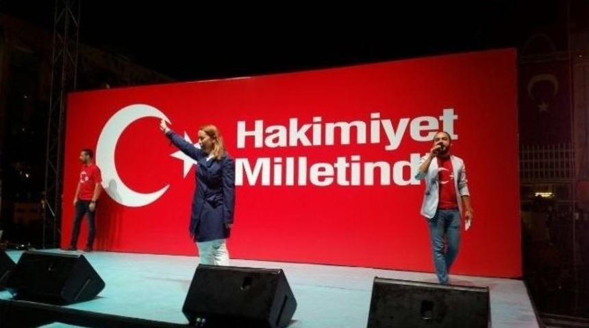 Milletvekili &Ouml;znur &Ccedil;alık: