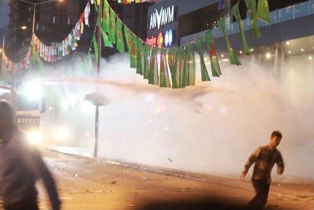 Van’da Hdp’den ‘darbeye Hayır Demokrasi Hemen Şimdi’ Mitingi