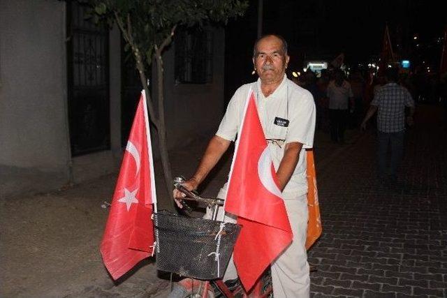 Aydın’da Demokrasi Nöbetleri Devam Ediyor