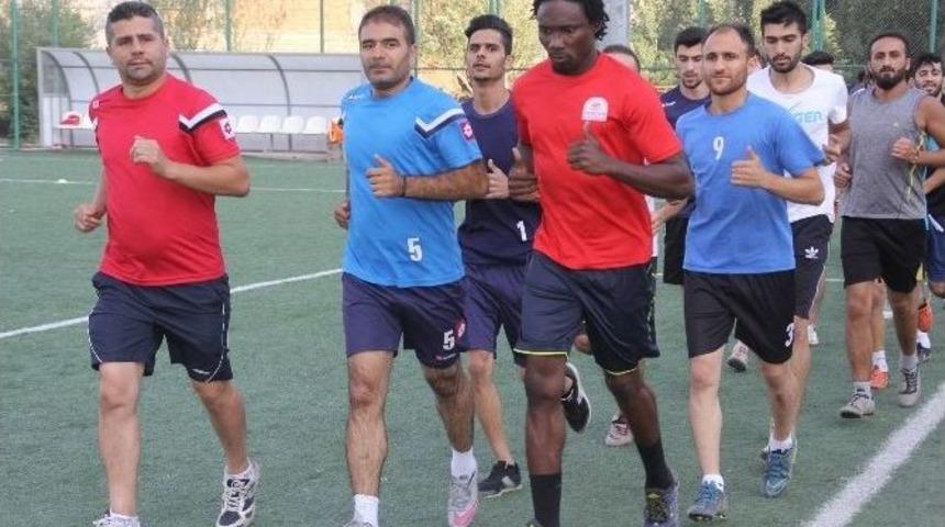 Hakkarispor&rsquo;a Nijeryalı Oyuncu