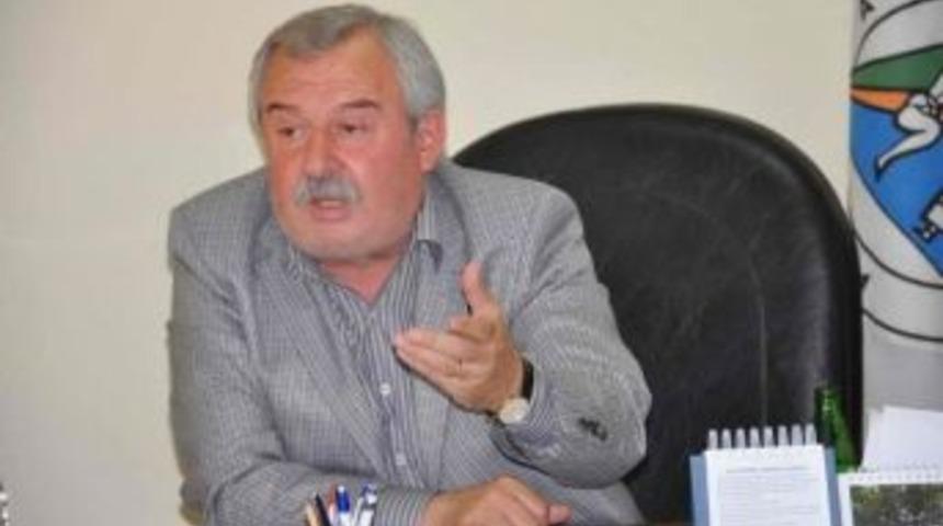 Artvin’in Eski Belediye Başkanlarından Emin Özgün, Ankara’daki Trafik Kazasında Hayatını Kaybetti