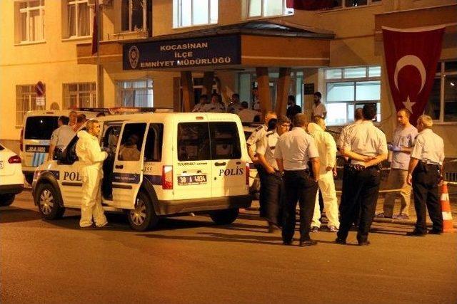 Polis Memuru Nöbet Kulübesinde İntihar Etti