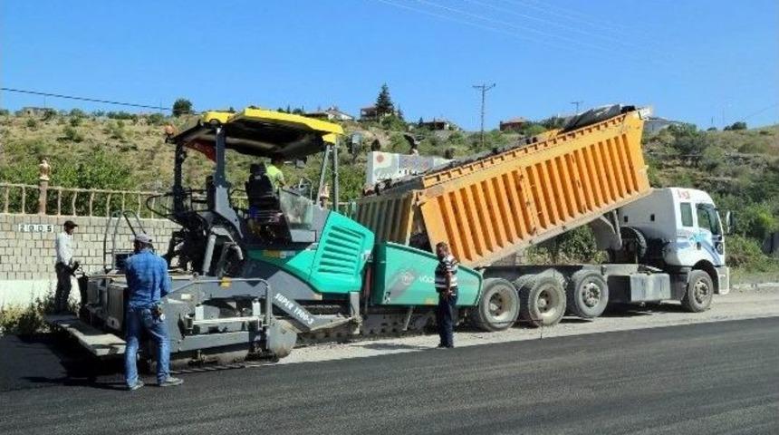 Erenk&ouml;y Mahallesi&rsquo;nde Dere Sokak Asfaltlama &Ccedil;alışması