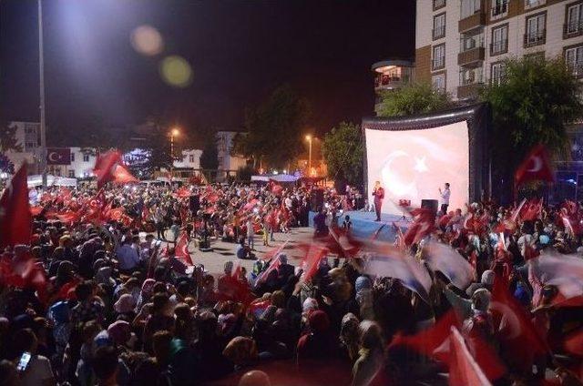 Demokrasi Nöbetine Orhan Hakalmaz Desteği