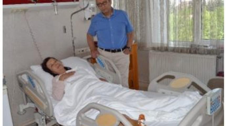 Emekli &Ouml;ğretmen Başarılı Ameliyat Sonrasında Sağlığına Kavuştu