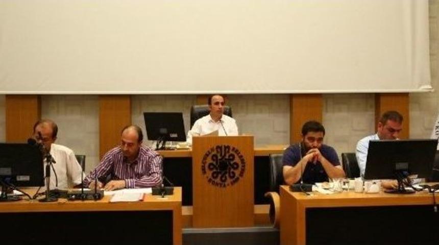 Sel&ccedil;uklu Belediye Meclisi Darbe Girişimini Kınadı Ve Lanetledi