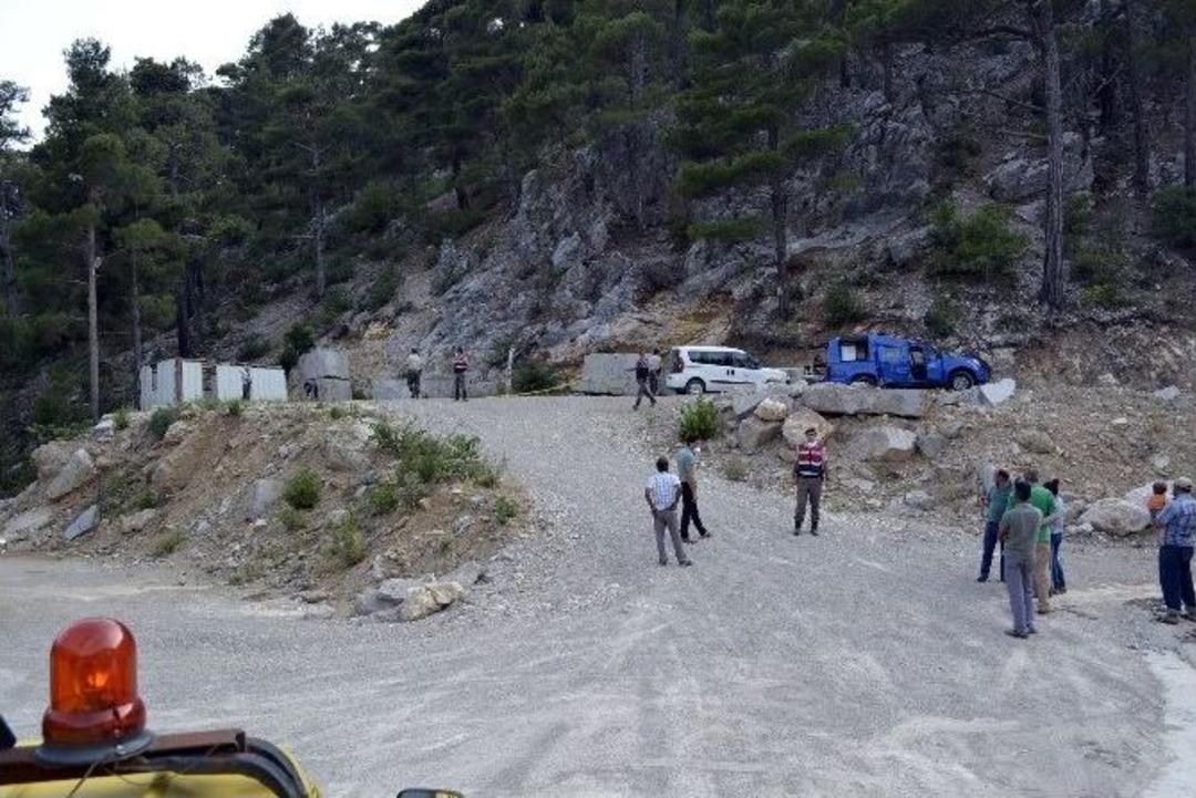 Seydikemer&rsquo;de Ormanda Erkek Cesedi Bulundu