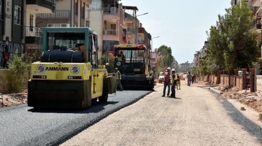 Kepez Belediyesi Emek Mahallesi&rsquo;nde Asfaltlama &Ccedil;alışması Başlattı