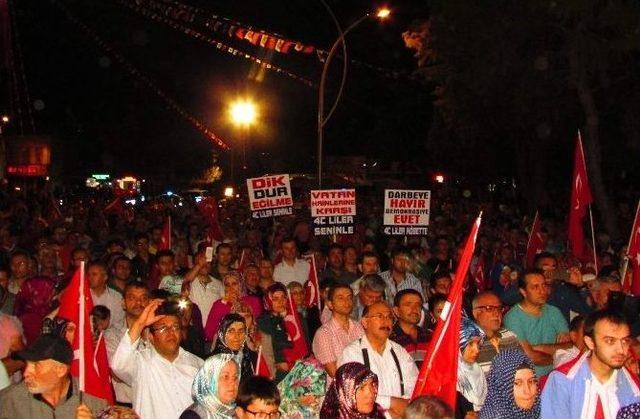 Memur Sen Genel Başkanı Yalçın, Demokrasi Nöbetinde