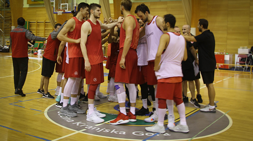 Berk Uğurlu, Ayberk Olmaz ve Rıdvan &Ouml;nce A Milli Basketbol Takımı aday kadrosundan &ccedil;ıkarıldı