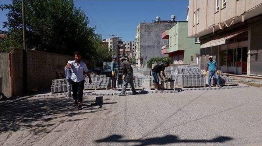 Kahta İl&ccedil;esinde Yol Yapım &Ccedil;alışmaları Devam Ediyor