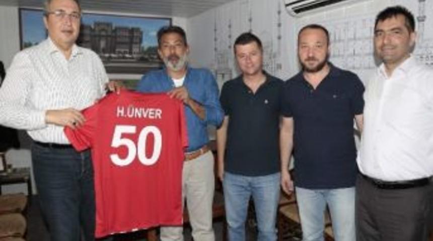 Nevşehirspor Yöneticilerinden Ünver’e Ziyaret