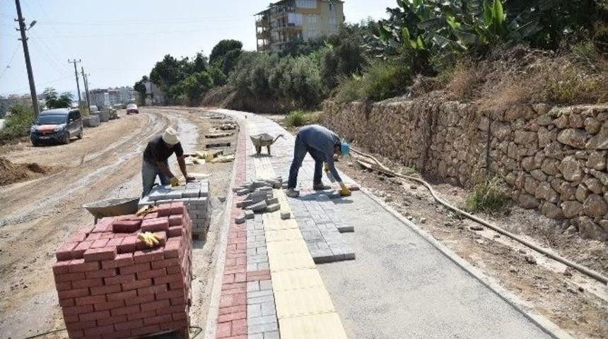 Kestel Mahallesi İşletme Fak&uuml;ltesi Yolu Kaldırıma Kavuşuyor