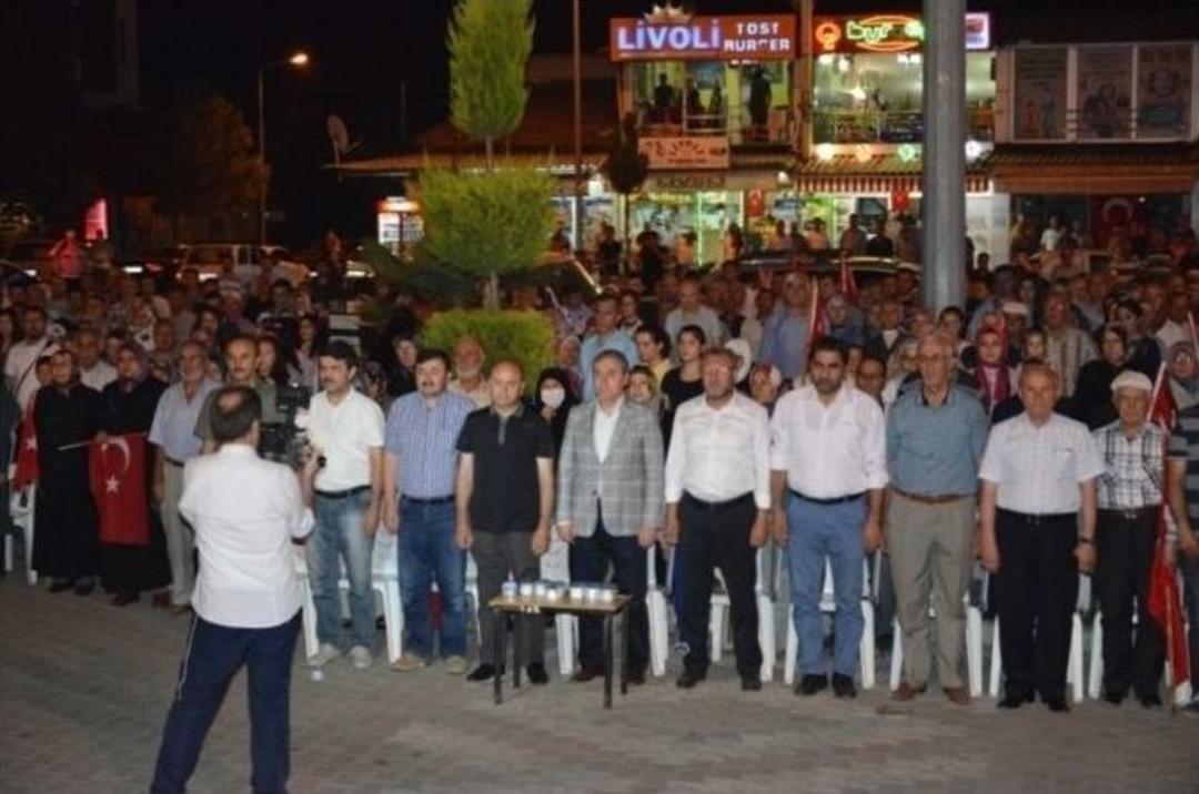 Gediz&rsquo;de Demokrasi N&ouml;betine Milletvekili Desteği