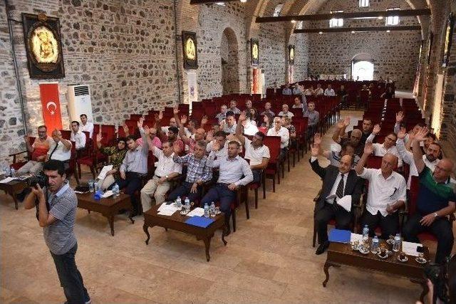 Manisa’da Bir Meydanın Adı ‘15 Temmuz Demokrasi Meydanı’ Olarak Değiştirildi