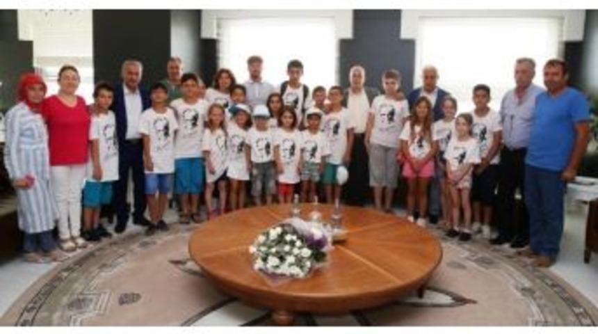 Ataevler Spor Kul&uuml;b&uuml; Y&uuml;zme Takımı&rsquo;ndan Bozbey&rsquo;e Ziyaret