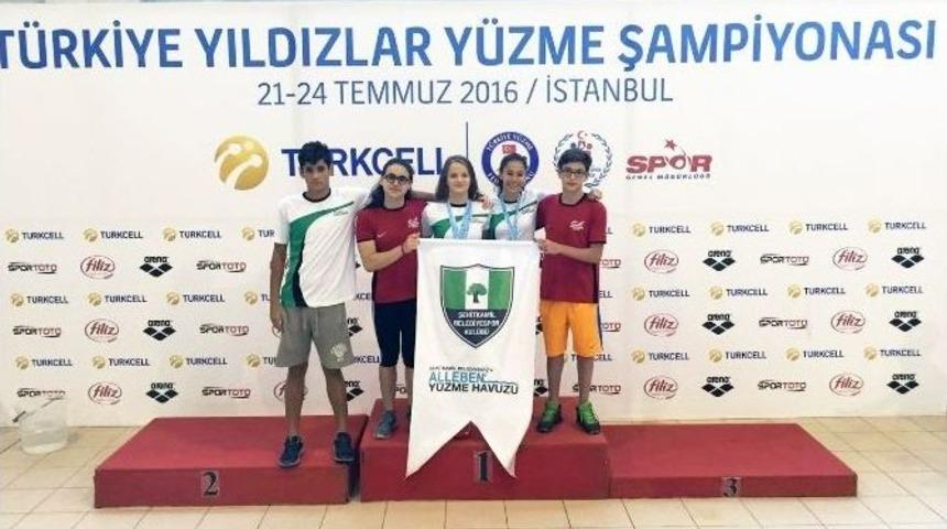 Şehitkamilli Y&uuml;z&uuml;c&uuml;ler, T&uuml;rkiye Şampiyonasından 5 Madalya İle D&ouml;nd&uuml;