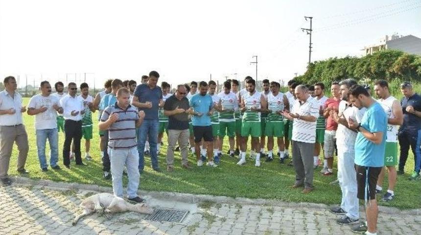 Salihli Belediyespor Sezonu Dualarla A&ccedil;tı