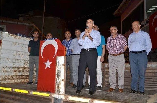 Başbakanlık Başdanışmanı Akça Osmancık’ta Demokrasi Nöbetinde