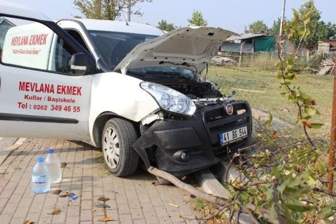 Kocaeli&rsquo;de Trafik Kazaları: 2 Yaralı