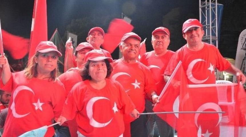 7 C&uuml;celer Demokrasi N&ouml;betinde