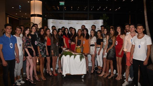 Güzeller yarışma öncesi moral depoladı 