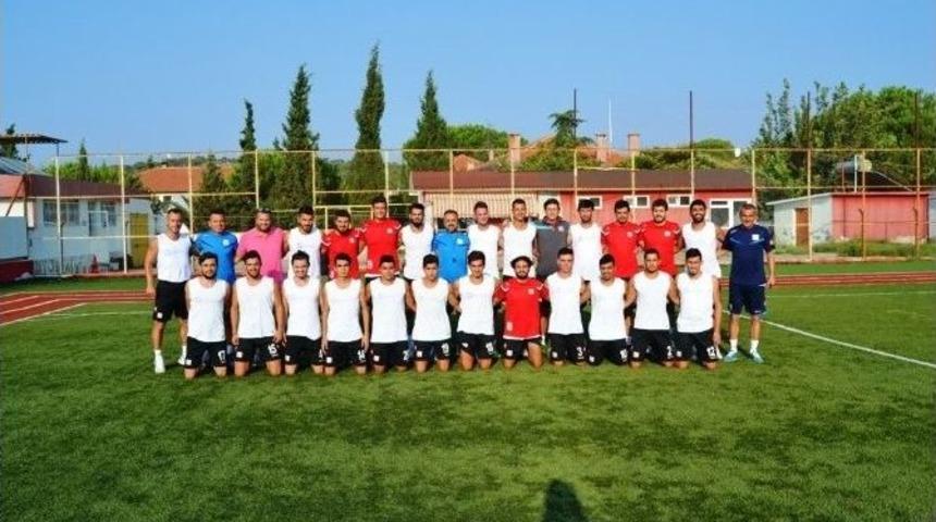 Ayvalıkg&uuml;c&uuml; Belediyespor Şampiyonluk İ&ccedil;in Sahaya İndi