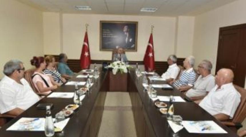 Vali &Ccedil;akacak, Toroslar Cemevi Y&ouml;netimini Kabul Etti