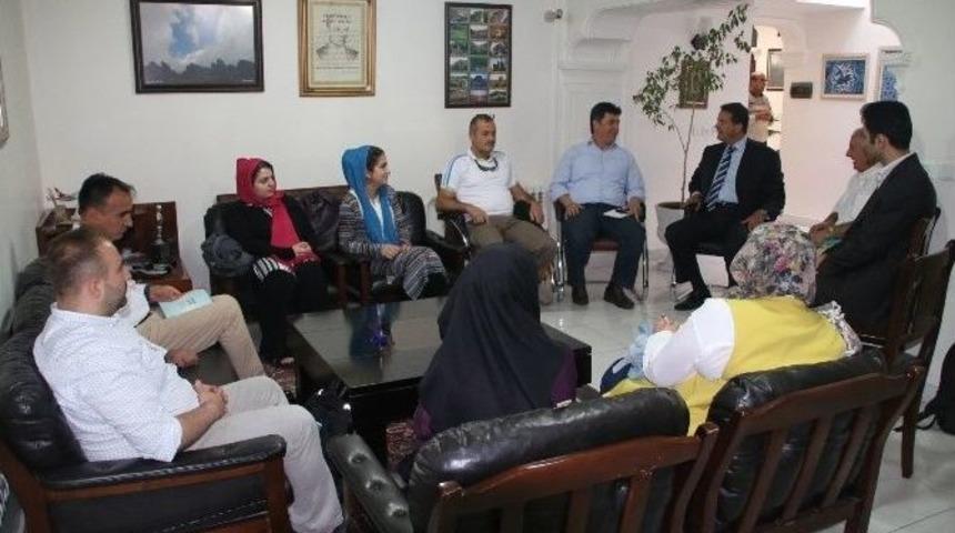 İran&rsquo;da Bulunan Daka Ve Vahat&uuml;der Heyeti T&uuml;rkiye&rsquo;nin Tebriz Başkonsolosluğunu Ziyaret Etti