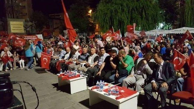 Başkan Yalçın’dan Bozüyük’teki Demokrasi Nöbetine Destek