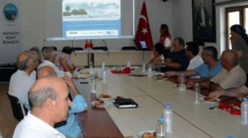 Antalya Kent Konseyi&rsquo;nden Cumhuriyet Meydanı İ&ccedil;in 16 &Ouml;neri