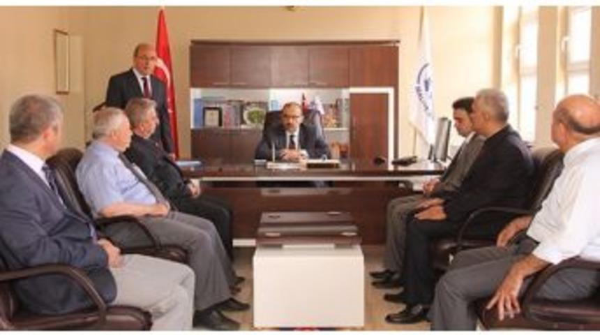 Vali Ustaoğlu&rsquo;nun Kurum Ziyaretleri S&uuml;r&uuml;yor