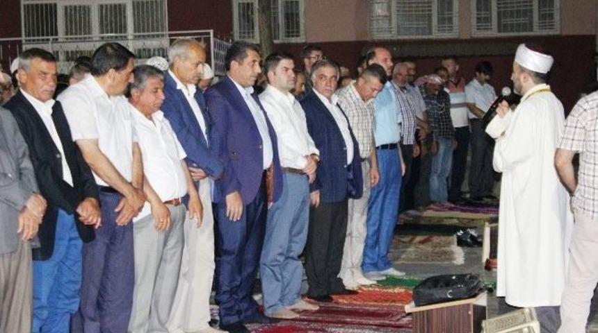 ’seccadeni Al Gel’ Programı Düzenlendi