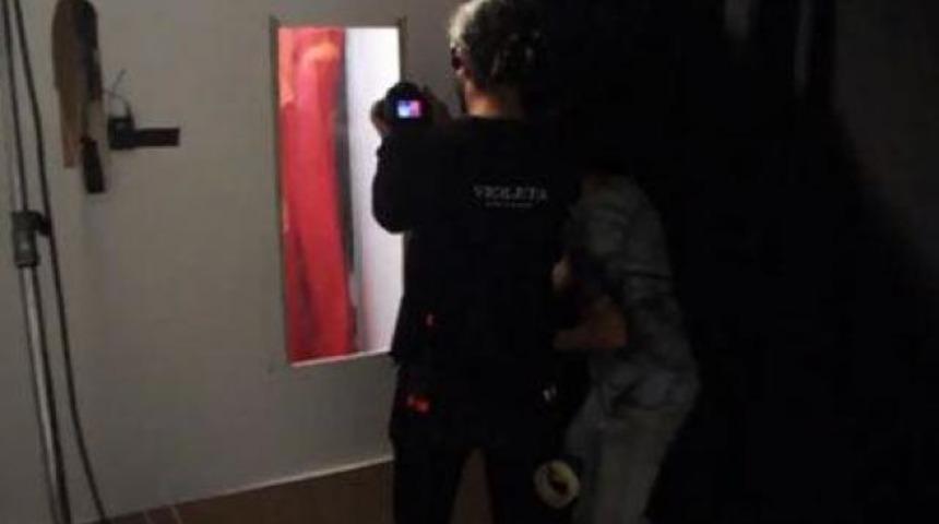 Soyunma kabininde şok