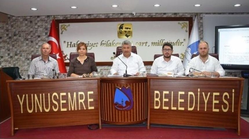 Yunusemre Meclisi&rsquo;nden Darbe Girişimine &Ouml;rnek Tavır
