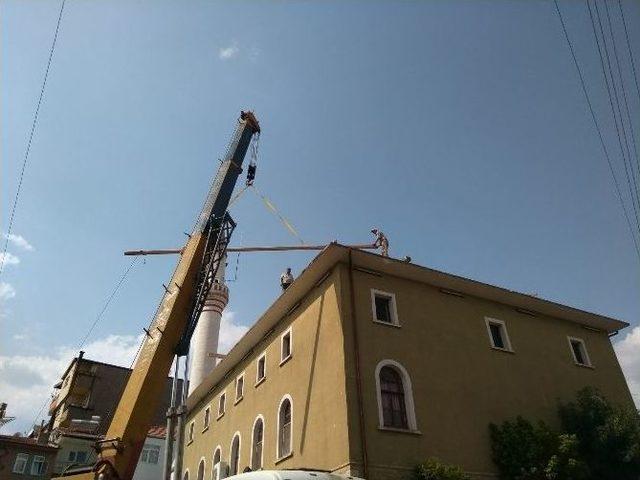 Hisarcık Çarşı Camii’nde Bakım Ve Onarım Çalışması