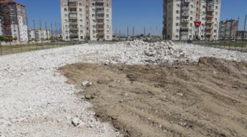 Karaman&rsquo;da Yeni Semt Sahaları Geliyor