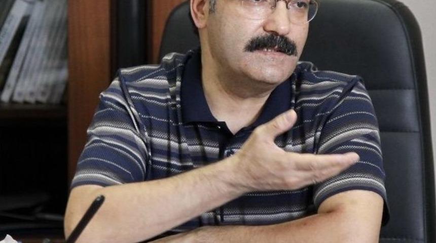 Yeni Rekt&ouml;r, &Ccedil;i&ccedil;ek Parasının Demokrasi Kampanyasına Verilmesini İstedi