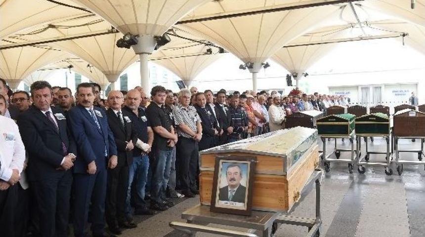 Kılı&ccedil;daroğlu Eski Belediye Başkanı &Ouml;zg&uuml;n&rsquo;&uuml;n Cenaze Namazına Katıldı