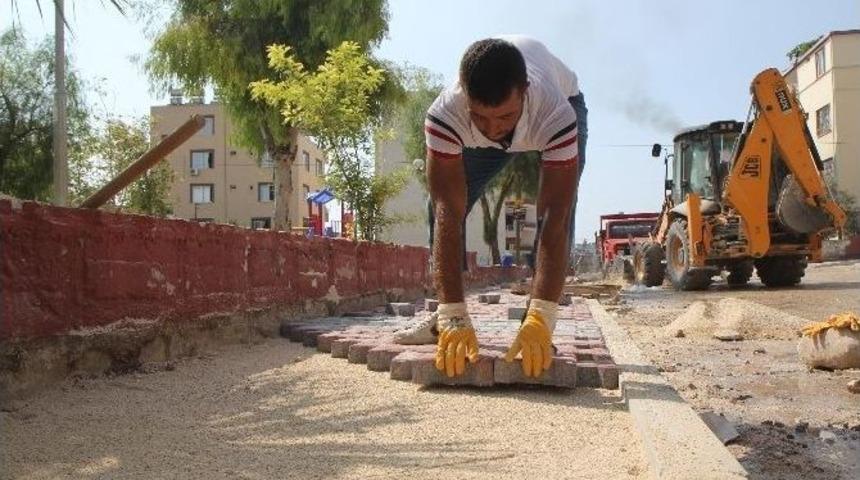 Toroslar&rsquo;da Sokaklar, Kilit Parke Kaldırım İle Yenileniyor