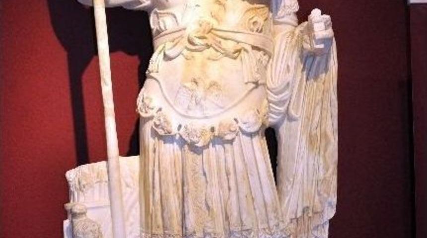 Perge Antik Kenti Arkeologların G&ouml;zdesi Oldu