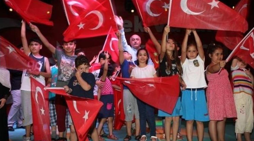 G&uuml;ng&ouml;ren&rsquo;de Demokrasi N&ouml;betleri Devam Ediyor