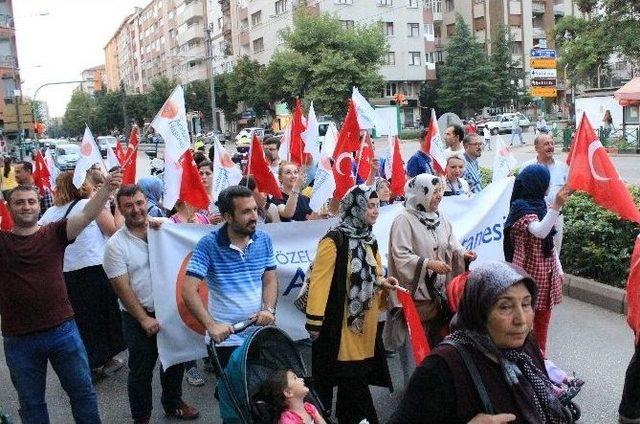 Özel Eskişehir Tsg Anadolu Hastanesi’nden Demokrasi Yürüyüşüne Destek