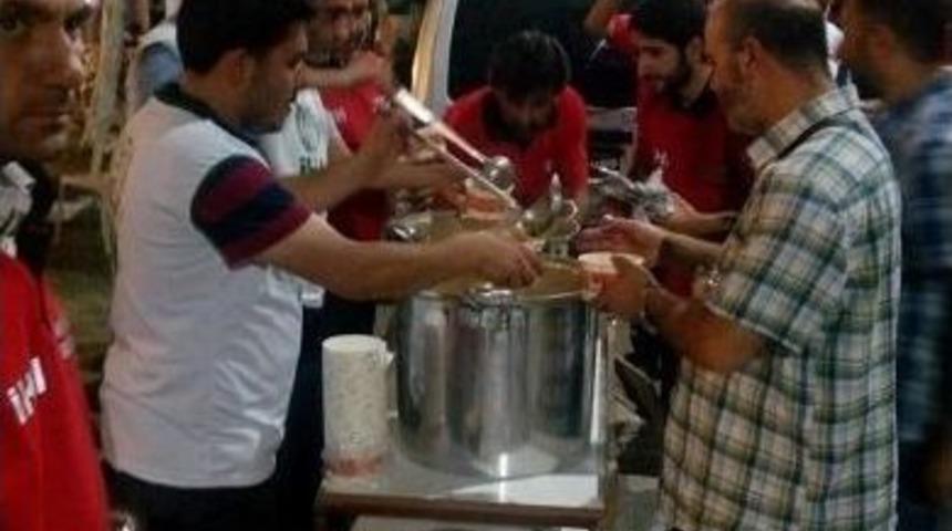 Milli İrade N&ouml;beti Tutanlara &Ccedil;orba İkramı