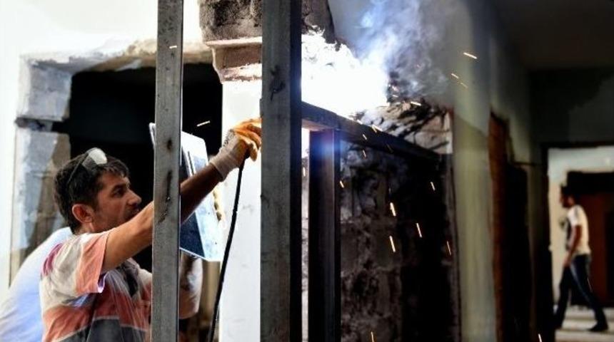 Dokuma Yeniden &Ccedil;ocuklarla Buluşuyor