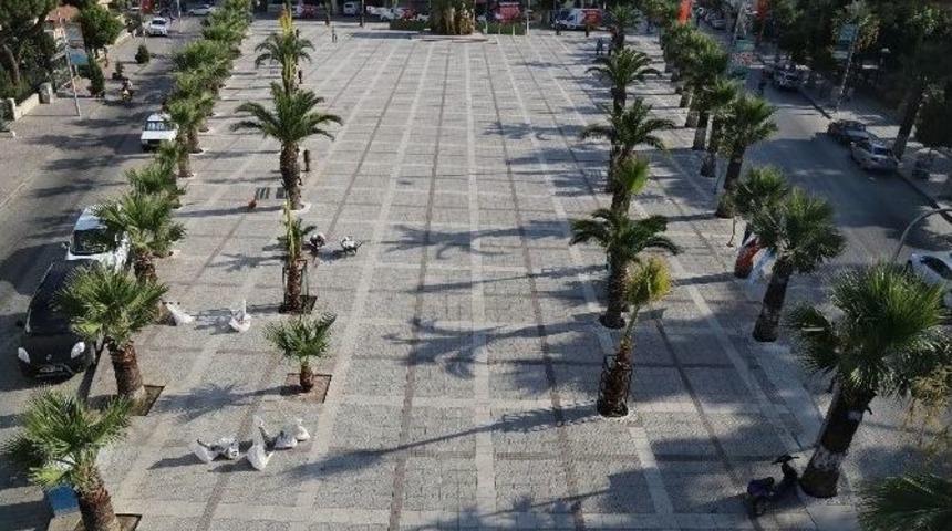 50. Yıl Alanı’ndan Demokrasi Şehitleri Alanı’na