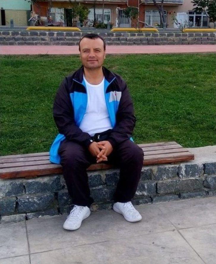 Denizde Boğulan Doktor İçin Hazin Tören G1